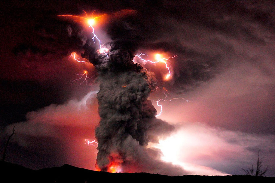 Как прекрасен этот мир Erupted-volcano-chile-francisco-negroni-12