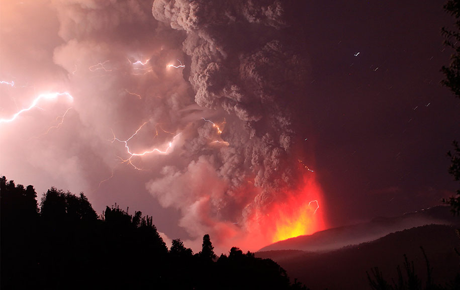 Как прекрасен этот мир Erupted-volcano-chile-francisco-negroni-9