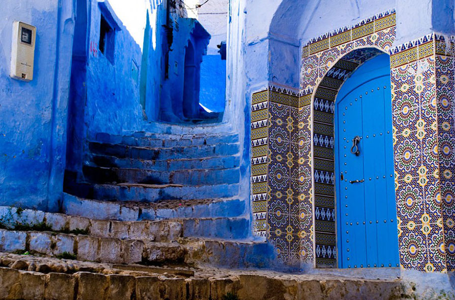 blue-town-walls-chefchaouen-morocco-10