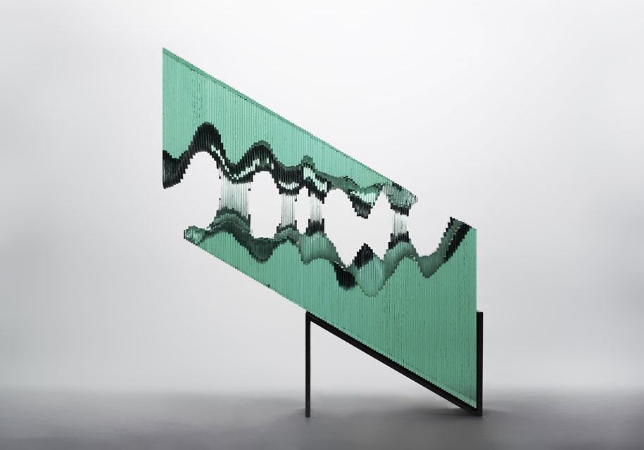 glass-sheets-wave-sculpture-ben-young-11