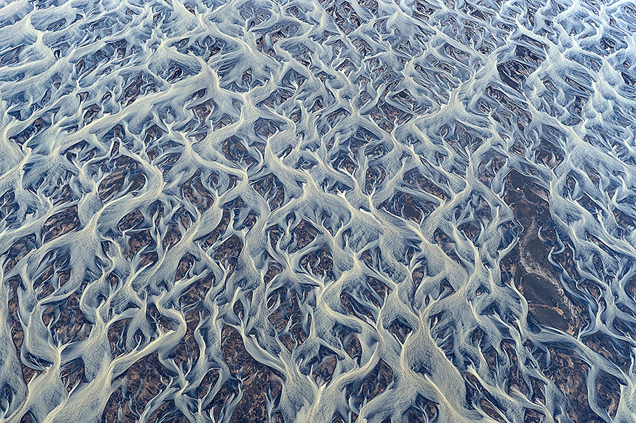 http://www.demilked.com/magazine/wp-content/uploads/2014/06/nordic-landscape-nature-photography-iceland-30.jpg