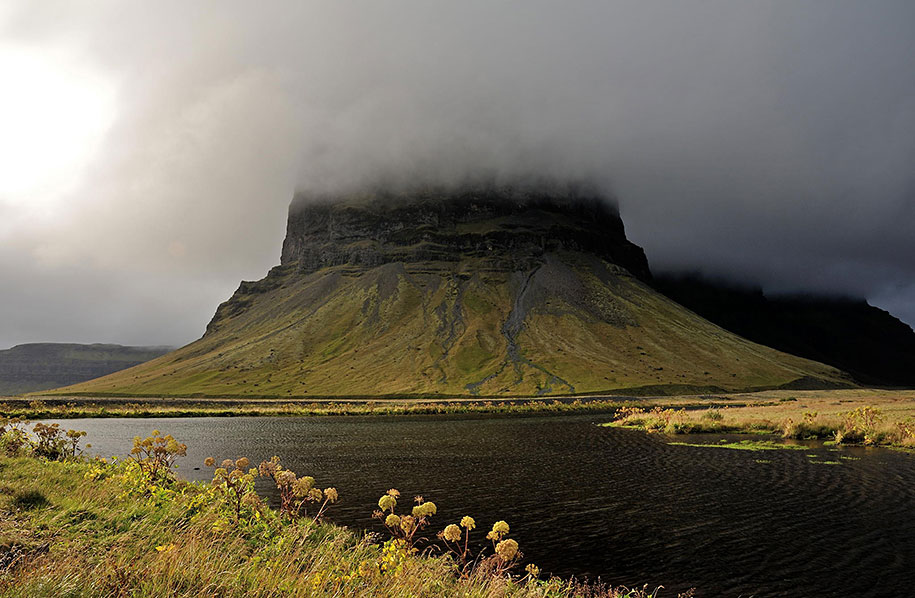 http://www.demilked.com/magazine/wp-content/uploads/2014/06/nordic-landscape-nature-photography-iceland-36.jpg