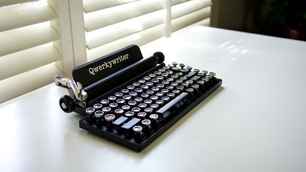qwerkywriter-vintage-mechanical-typewriter-qwerkytoys-1