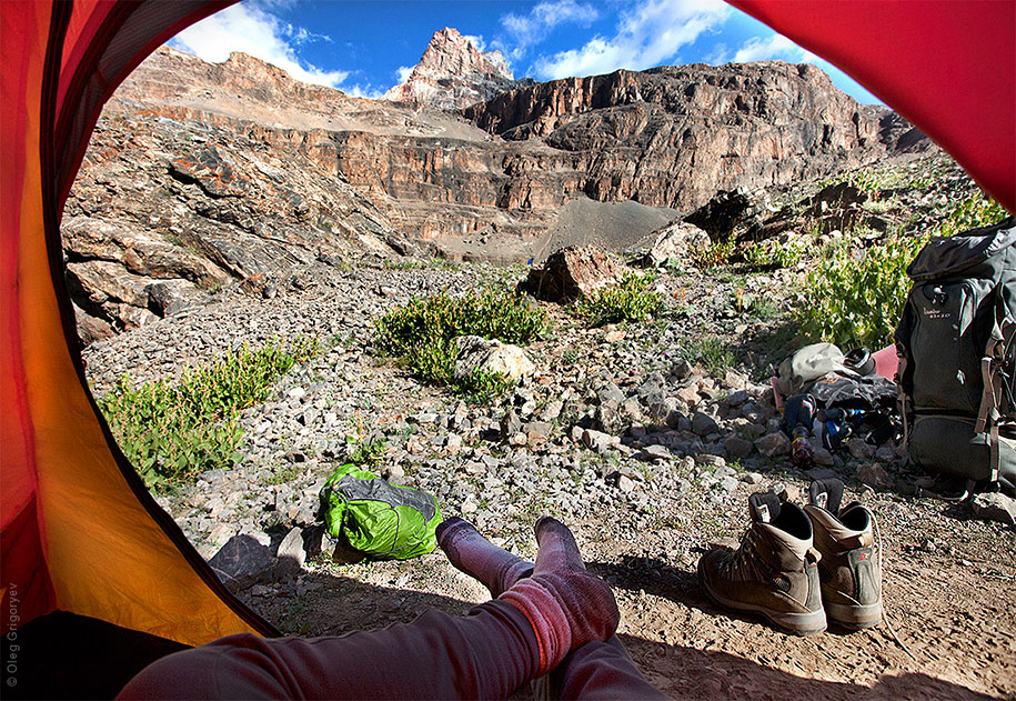 morning-views-from-the-tent-travel-photography-oleg-grigoryev-6