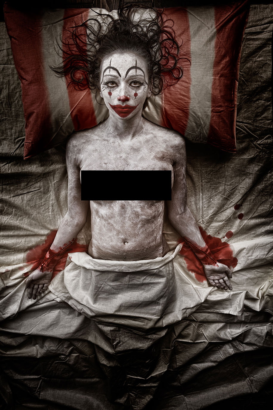 macabre-scary-clown-portraits-clownville-eolo-perfido-88-3