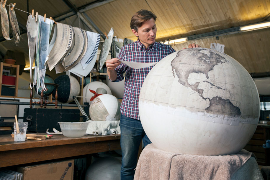 hand-made-classical-globes-peter-bellerby-globemakers-3