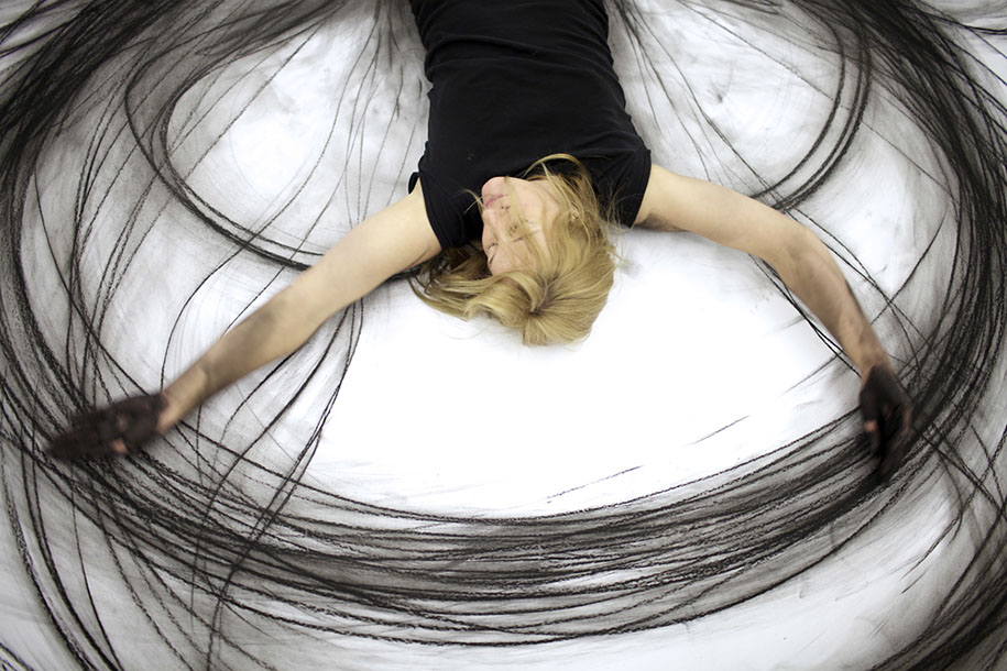 Artist Uses Dance Movements To Create Stunning Charcoal Drawings | DeMilked