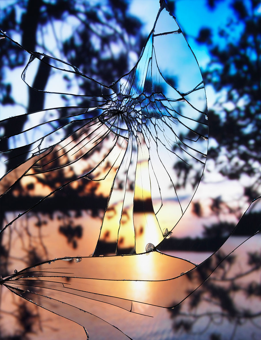 broken mirror evening sky photography bing wright 10 - Pôr-do-sol visto através de espelhos quebrados