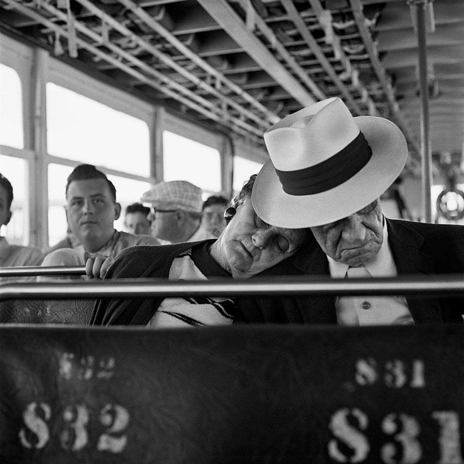 new york chicago street photography vivian maier 14 - Fotos perdidas de Vivian Maier do dia a dia americano nas décadas de 50 e 60