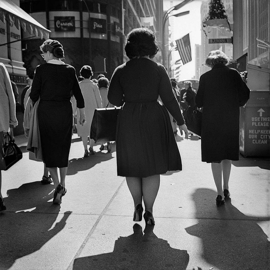 new york chicago street photography vivian maier 19 - Fotos perdidas de Vivian Maier do dia a dia americano nas décadas de 50 e 60
