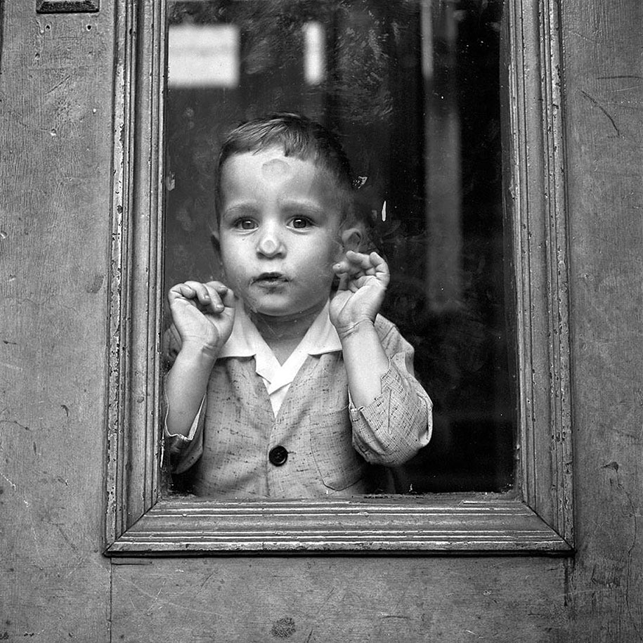 new york chicago street photography vivian maier 33 - Fotos perdidas de Vivian Maier do dia a dia americano nas décadas de 50 e 60