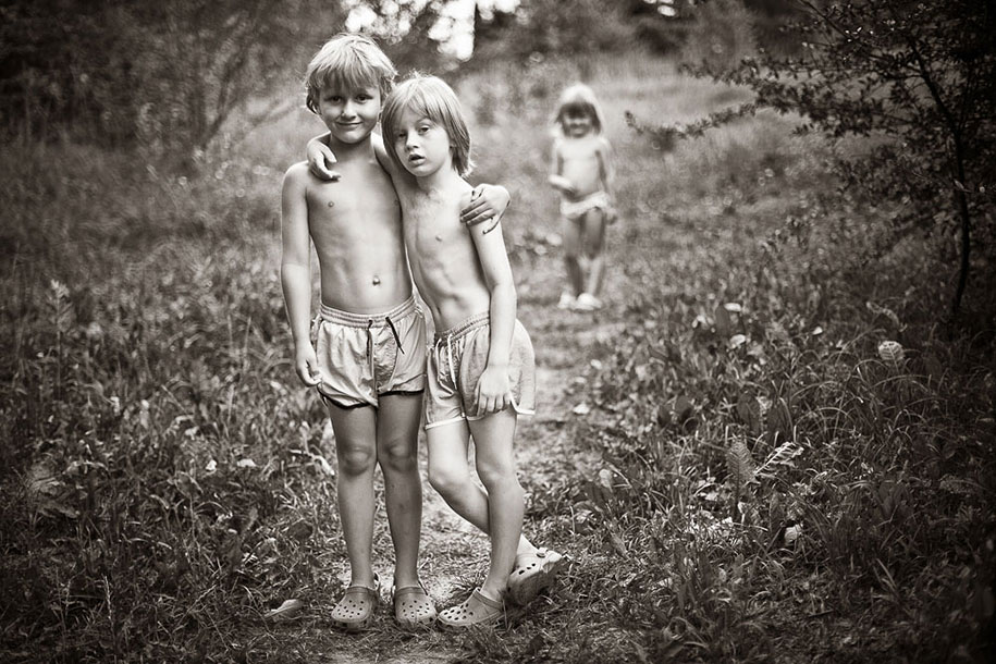 summertime-countryside-children-photography-izabela-urbaniak-4
