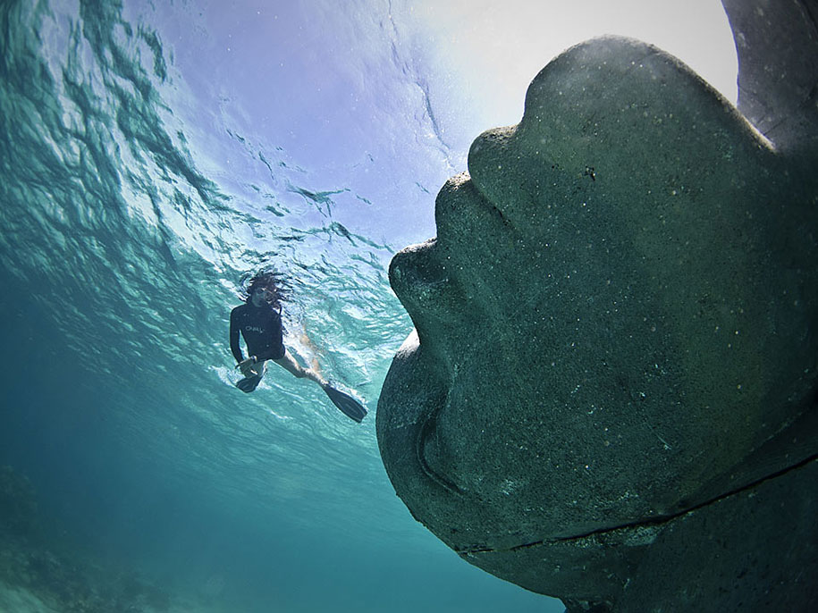 ocean-atlas-underwater-sculpture-bahamas-jason-decaires-taylor-4