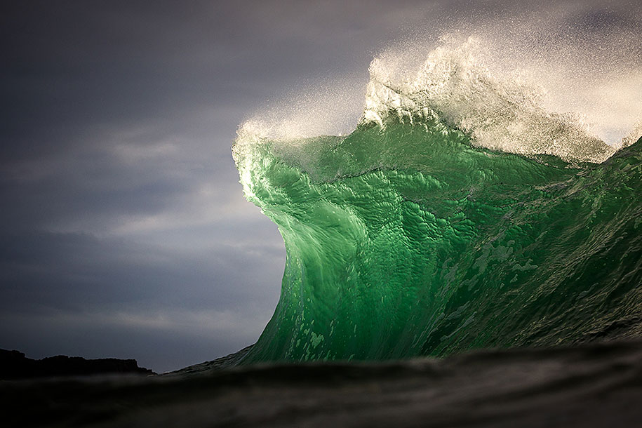 The Majestic Power Of Ocean Waves Captured by Warren