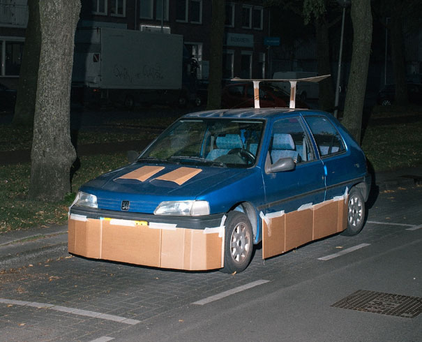 cardboard-car-customizing-pimping-max-siedentopf-netherlands-3.jpg