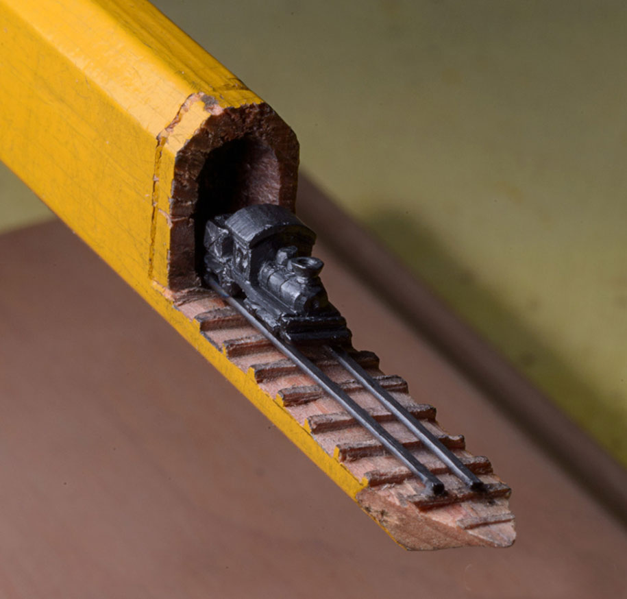 pencil-lead-carving-train-cindy-chinn-4