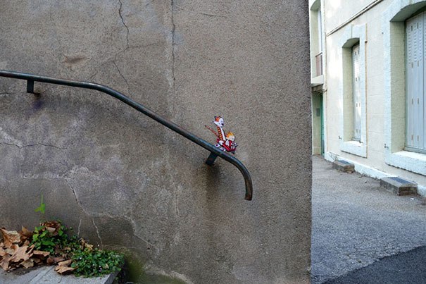 funny-vandalism-creative-street-art-19