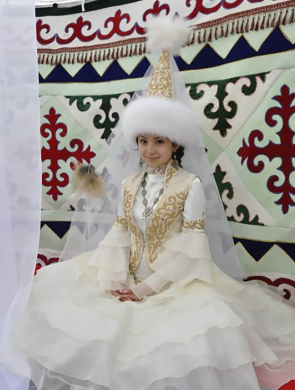 image camello beautiful different traditional wedding dresses around the world 15