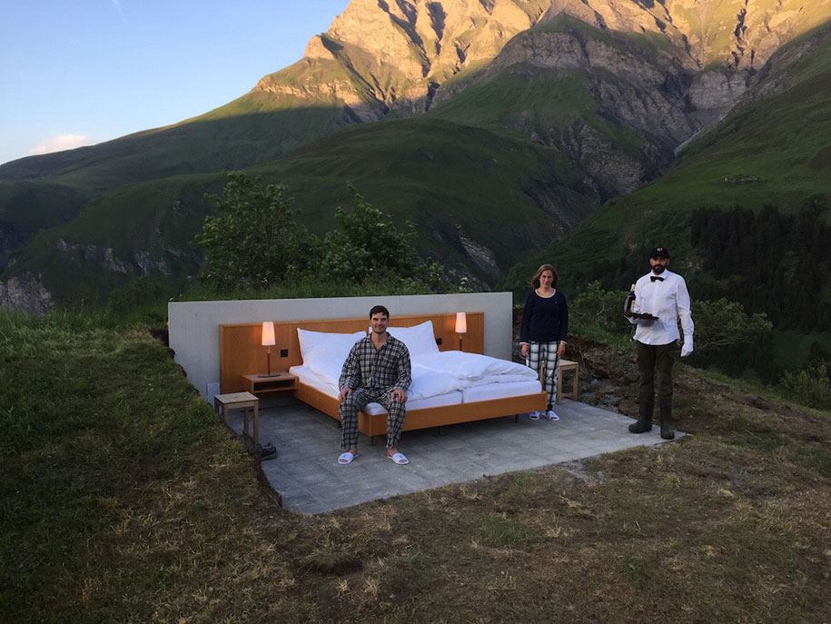 mountain bed suite swiss alps null stern hotel 4 - Dormir literalmente ao ar livre nos Alpes suíços vendo as estrelas