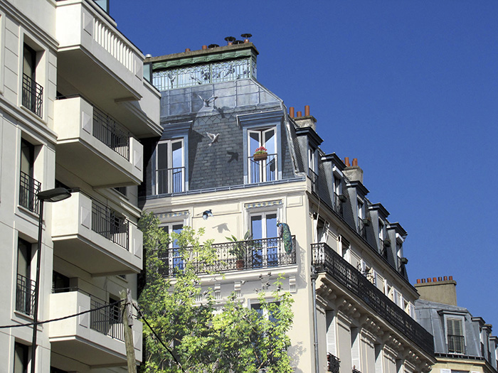 street art hyper realistic fake facades patrick commecy 22 - Artista francês transforma fachadas de prédios em desenhos cheios de vida