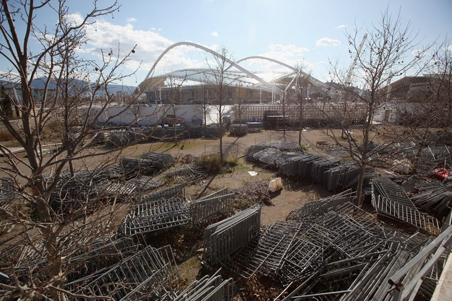 abandoned olympic venues urban decay 40 - Como ficou o complexo olímpico do Rio 2016 após o evento?