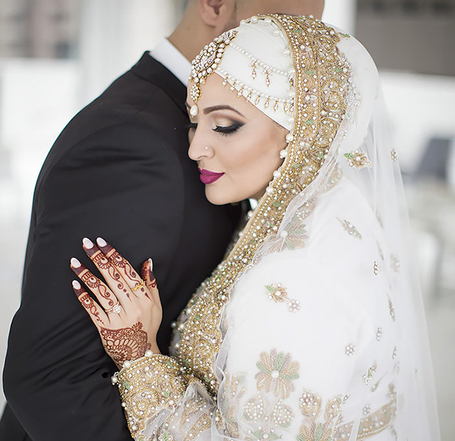 10 Traditional Islamic Hijab Wedding Dresses