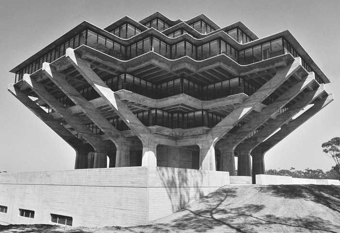 brutalism-photography-peter-chadwick-1