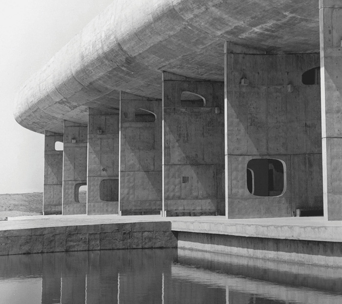 brutalism-photography-peter-chadwick-7