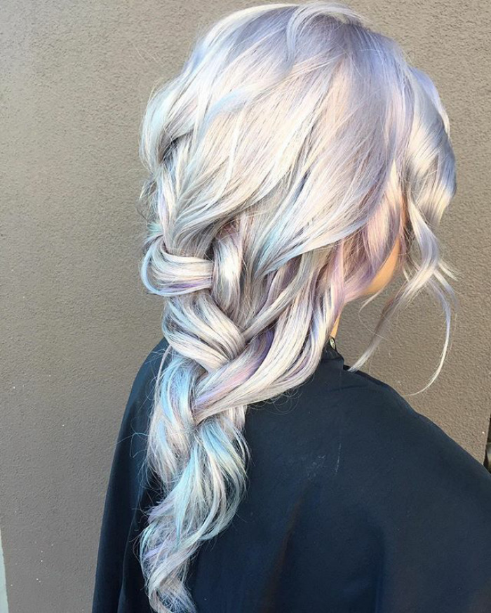 Holographic Hair Is The Hot New Trend Of 2017  DeMilked