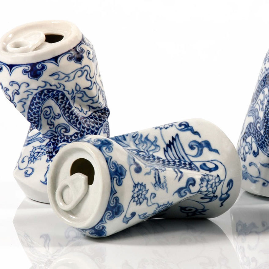 porcelain cans sculptures drinking tea lei xue 5 - Latas de refrigerante esmagadas feitas de porcelana