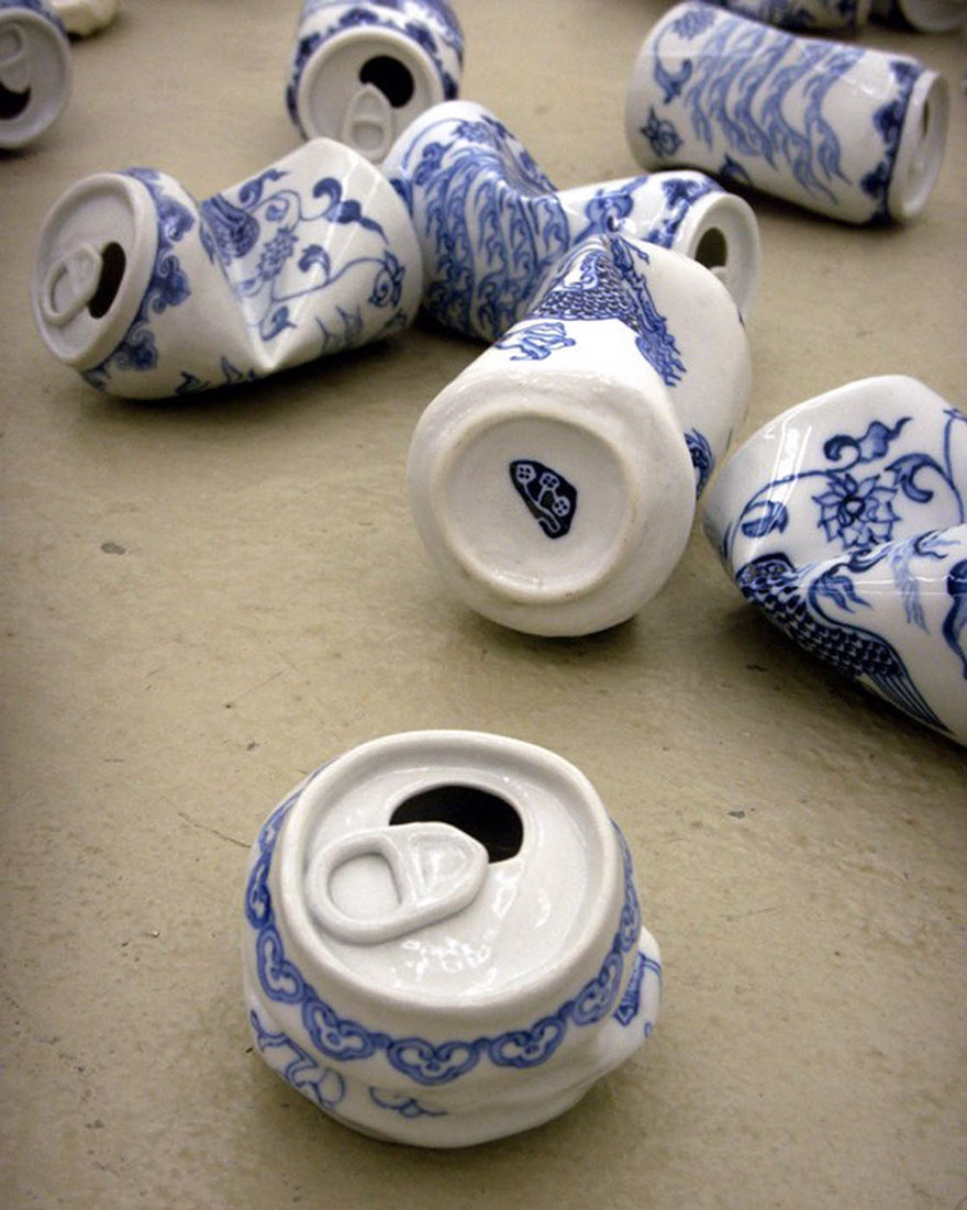 porcelain cans sculptures drinking tea lei xue 7 - Latas de refrigerante esmagadas feitas de porcelana