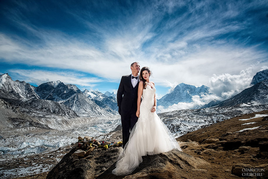 Couple Climbs Mount Everest For 3 Weeks To Get Married On Top