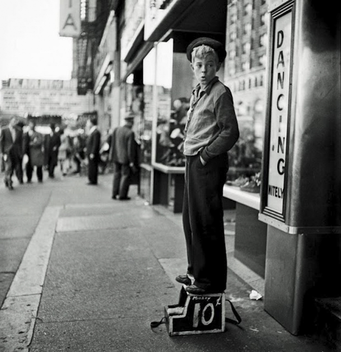 59ad1113d475a vintage photographs new york street life stanley kubrick 16 59a91d0b4e1c6  700 - Fotos de Stanley Kubrick com 17 anos revela que ele sempre foi um gênio