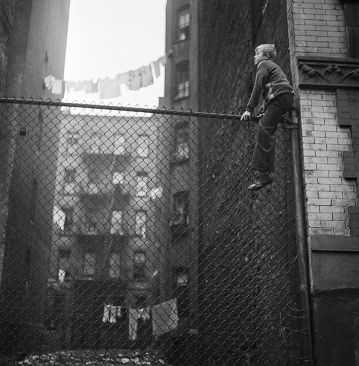 59ad111473955 vintage photographs new york street life stanley kubrick 11 59a91d00a9789  700 - Fotos de Stanley Kubrick com 17 anos revela que ele sempre foi um gênio
