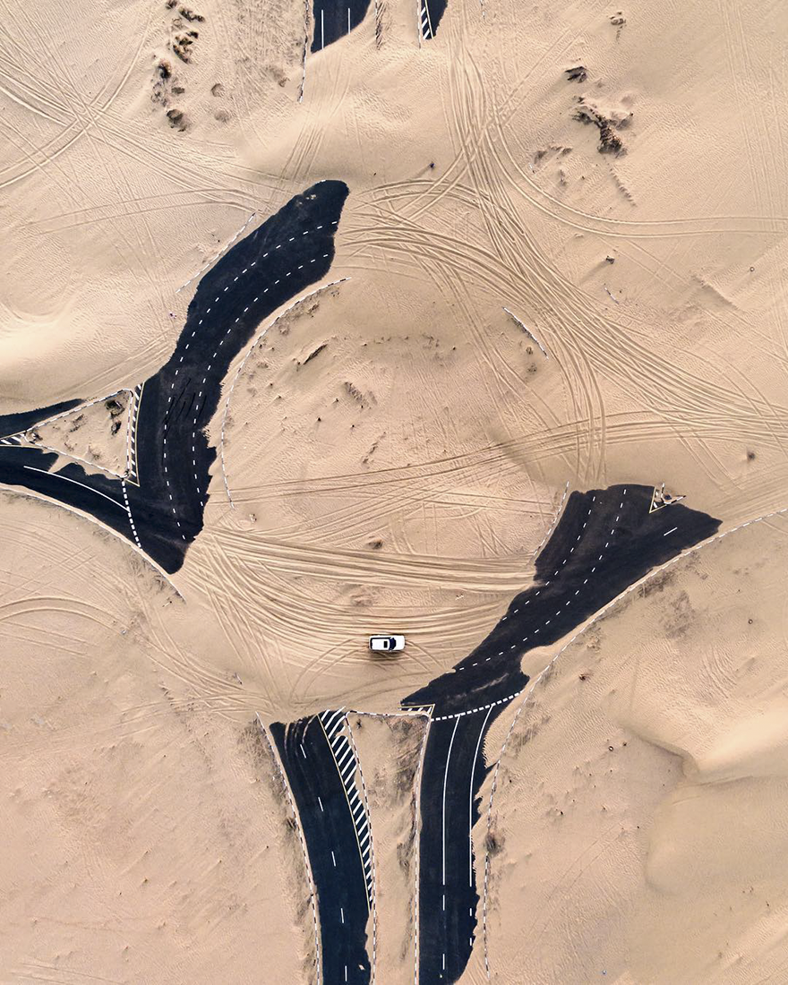amazing desert aerial photography irenaeus herok 21 - 20 fotos aéreas impressionantes que mostram o deserto tomando conta de Dubai