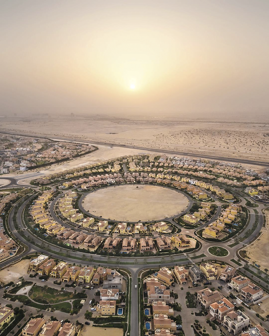 amazing desert aerial photography irenaeus herok 6 - 20 fotos aéreas impressionantes que mostram o deserto tomando conta de Dubai