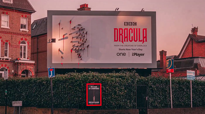 5e16e2b4b1519 dracula shadows billboard 5e15a8183b8ff  700 - Facas fazem sombra em Marketing de Drácula da BBC