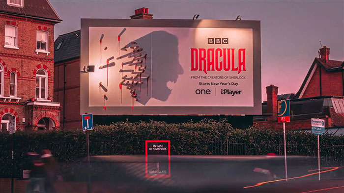 5e16e2b543782 dracula shadows billboard 5e15a81aebd22  700 - Facas fazem sombra em Marketing de Drácula da BBC
