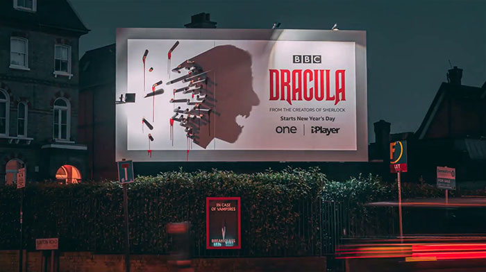 5e16e2b587d76 dracula shadows billboard 5e15a81c547cd  700 - Facas fazem sombra em Marketing de Drácula da BBC
