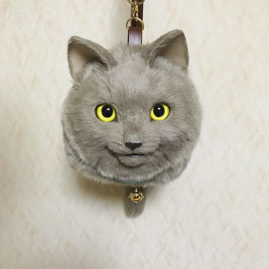 5e577ebe1aa77 Japanese artist continues to create bags in the shape of cats and realism impresses 5e54cf91eda53  880 - Artista japonês cria Bolsas de gatos que assustam de tanta veracidade